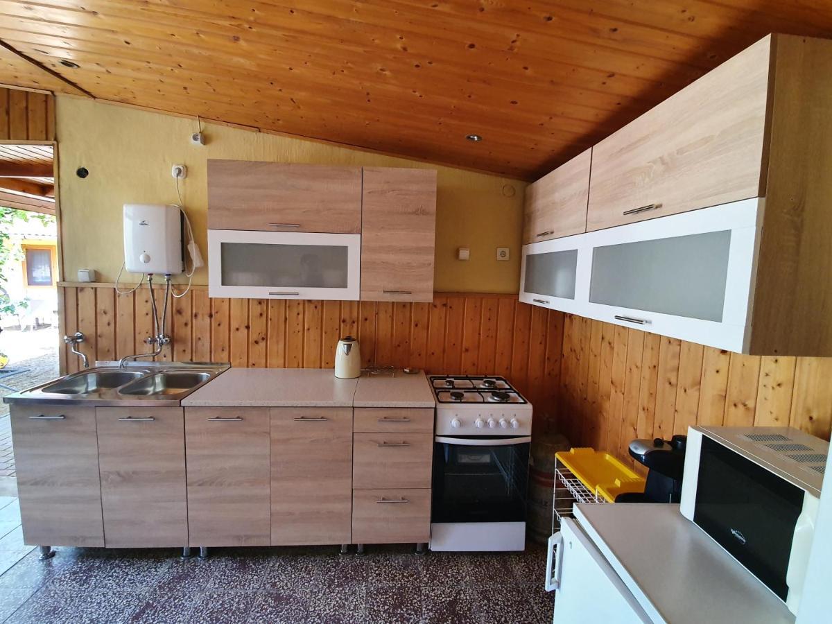 Muskatlis Haz Appartement Balatonlelle Buitenkant foto